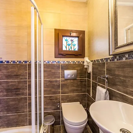 Badem ホテル セリミエ